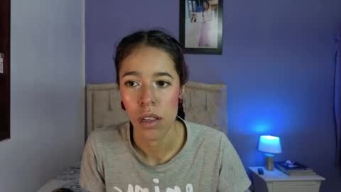 Snapshot of stephania_t chatting on April 23, 2:41 pm Stephania online show from April 23, 2:41 pm