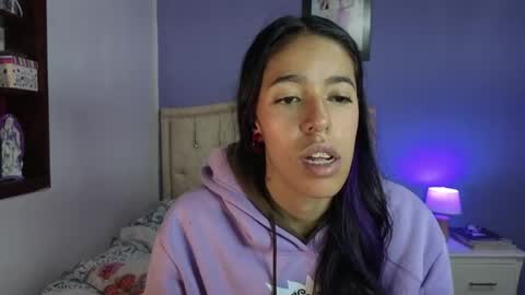 Snapshot of stephania_t chatting on April 24, 4:20 pm Stephania online show from April 24, 4:20 pm