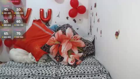 Stephanie   online show from March 24, 10:31 am