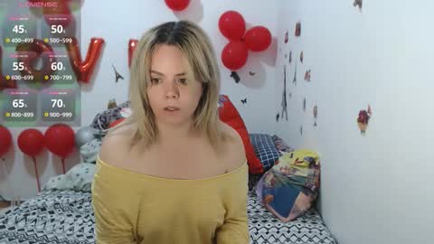 Stephanie   online show from March 25, 9:15 am