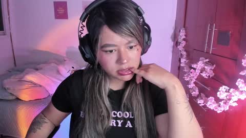 Stephanie  online show from October 3, 2:41 am