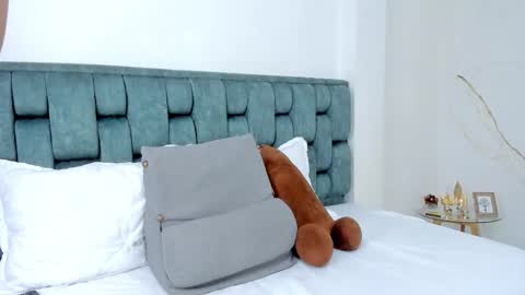 Stefanny online show from November 30, 1:20 am