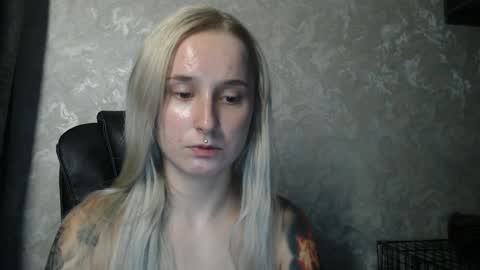 Snapshot of stephiepink chatting on September 29, 9:47 am Grace online show from September 29, 9:47 am