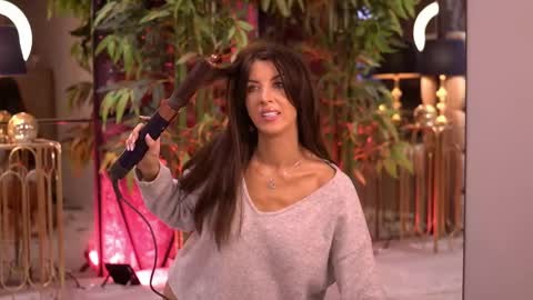 Steph online show from March 28, 8:47 am