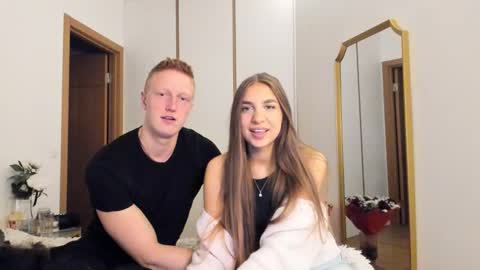 Snapshot of stepsisandstepbro chatting on March 28, 6:07 pm Step sis and Step bro online show from March 28, 6:07 pm