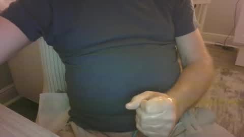 Snapshot of steve093066 chatting on February 9, 2:28 am Steve online show from February 9, 2:28 am