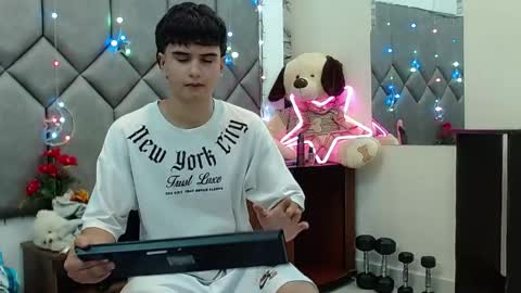 Snapshot of steve_hotman_ chatting on May 11, 4:04 pm Steve Hotman online show from May 11, 4:04 pm