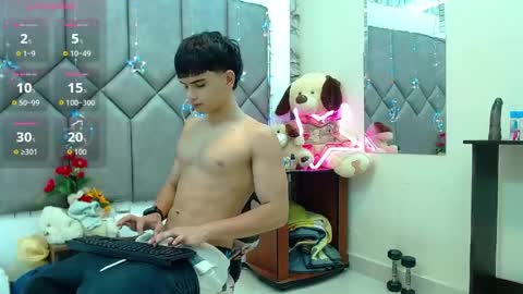 Snapshot of steve_hotman_ chatting on May 15, 3:08 pm Steve Hotman online show from May 15, 3:08 pm