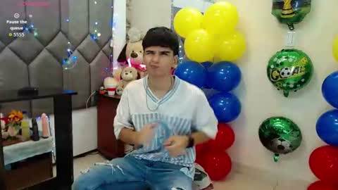 Snapshot of steve_hotman_ chatting on June 17, 7:48 pm Steve Hotman online show from June 17, 7:48 pm