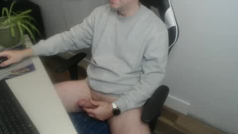 steve_oo8 online show from February 4, 12:55 pm