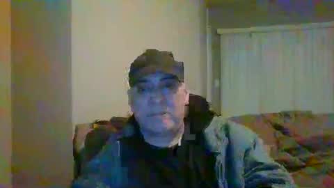 Snapshot of stevecv67 chatting on October 28, 5:11 am Steve online show from October 28, 5:11 am