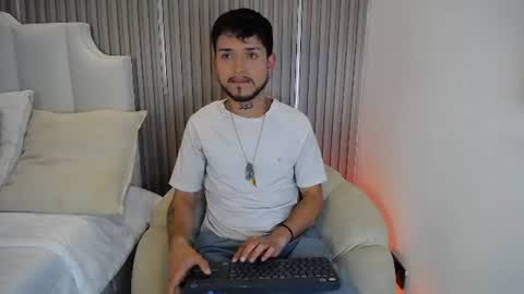 STEVEN online show from August 2, 4:33 am