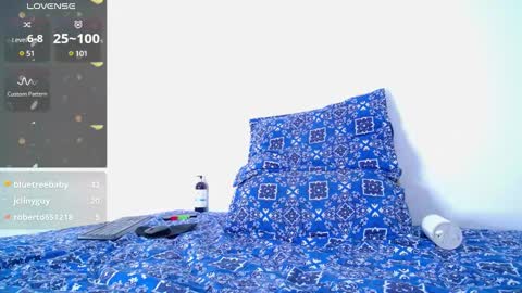 Esteban online show from December 22, 9:00 am