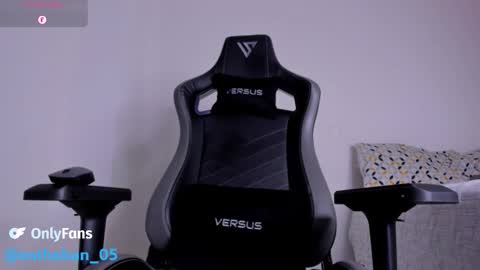 Esteban online show from September 20, 3:40 am