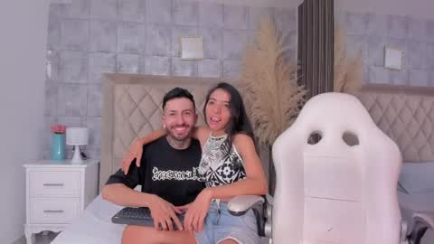 Snapshot of stevenandlaura_ chatting on May 14, 8:59 pm stevenandlaura_ online show from May 14, 8:59 pm