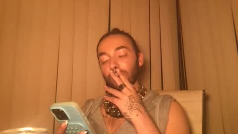 Snapshot of stevey_94 chatting on September 18, 5:20 am gay tease online show from September 18, 5:20 am