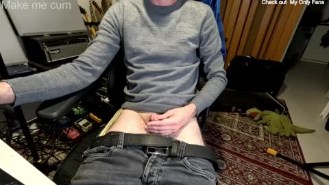 stevie_grey online show from April 6, 7:37 pm