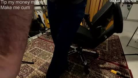 Snapshot of stevie_grey chatting on June 17, 8:32 pm stevie_grey online show from June 17, 8:32 pm