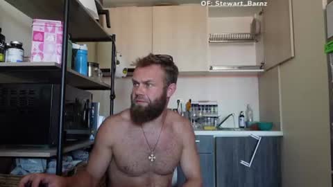 Snapshot of stewart_benzo chatting on July 17, 8:21 am Stewart Barnz online show from July 17, 8:21 am