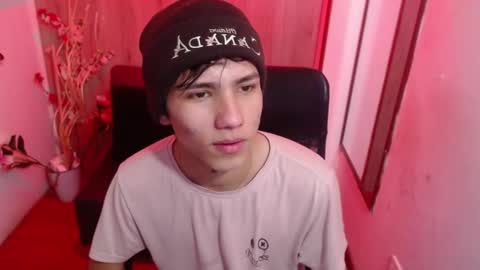 Snapshot of stich_23 chatting on February 19, 1:18 pm Stich online show from February 19, 1:18 pm