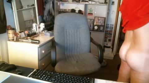 Snapshot of stickey4areason chatting on January 1, 8:24 am stickey online show from January 1, 8:24 am