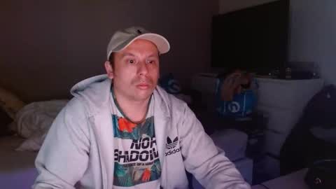 Snapshot of stiffmeister94 chatting on February 8, 11:46 am Axel online show from February 8, 11:46 am