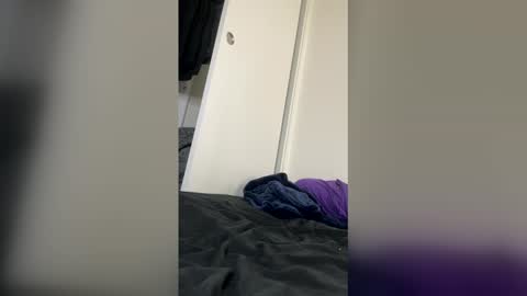 Snapshot of stilettodoll chatting on June 4, 4:57 pm StilettoDoll online show from June 4, 4:57 pm
