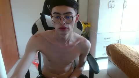 Snapshot of stiv_grant chatting on January 30, 8:31 pm stiv_grant online show from January 30, 8:31 pm