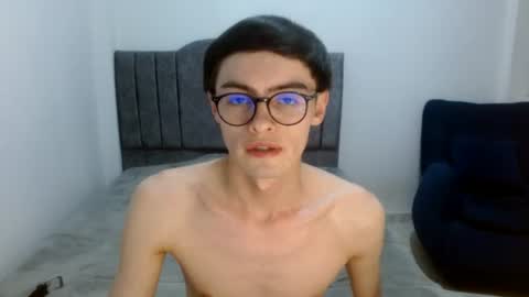stiv_grant online show from June 24, 11:04 pm