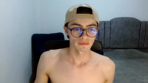 stiv_grant online show from July 4, 1:23 am