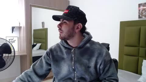 stive_0297 online show from January 7, 11:45 am