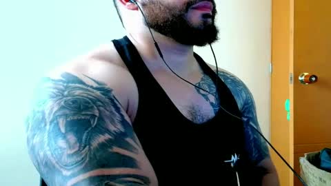 Snapshot of stiven253958 chatting on April 26, 4:04 pm stiven253958 online show from April 26, 4:04 pm