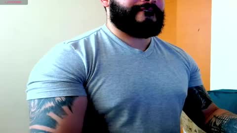 Snapshot of stiven253958 chatting on June 4, 5:30 pm stiven253958 online show from June 4, 5:30 pm