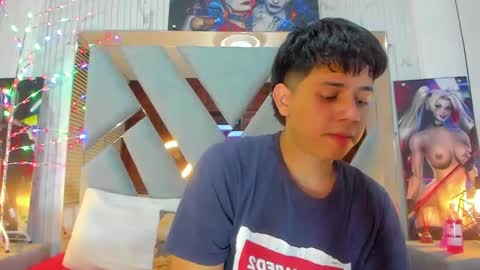 Steven Pooh online show from December 19, 3:40 am