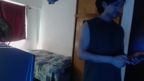 Snapshot of stivencore chatting on March 9, 7:51 pm Stiven online show from March 9, 7:51 pm