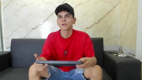 friends online show from December 23, 5:38 am