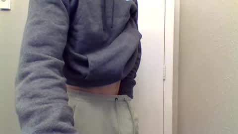 Snapshot of stoned32w chatting on February 21, 5:08 am Cameron online show from February 21, 5:08 am