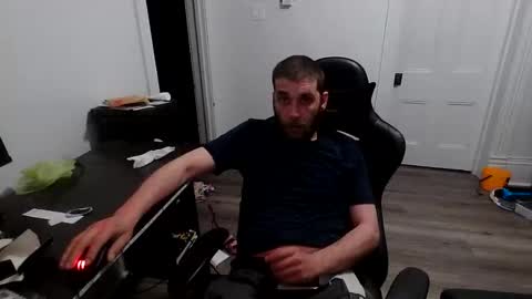 Snapshot of stonedpanda77 chatting on June 9, 2:01 am stonedpanda77 online show from June 9, 2:01 am