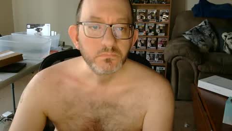 Snapshot of stonegrinder chatting on January 4, 1:42 pm Stone online show from January 4, 1:42 pm