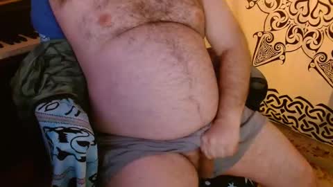 Snapshot of stonerbear42 chatting on January 25, 9:15 am Stonerbear42 online show from January 25, 9:15 am