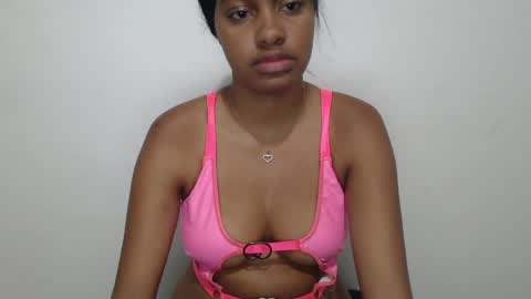 Snapshot of stormihills chatting on May 28, 1:47 am Sweety Stormi online show from May 28, 1:47 am