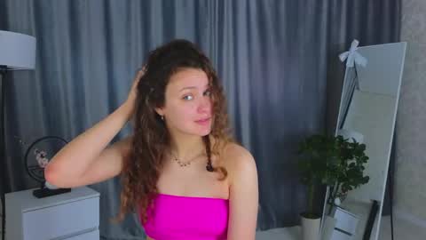 Snapshot of stormymuse chatting on May 24, 5:12 am Luna online show from May 24, 5:12 am