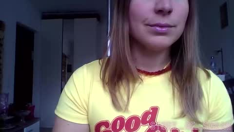 Sarah online show from February 25, 10:03 am