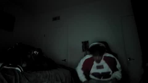 Snapshot of str8dj chatting on November 24, 8:14 am Dj online show from November 24, 8:14 am