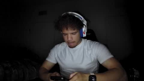 Snapshot of str8dj chatting on January 9, 2:58 am Dj online show from January 9, 2:58 am