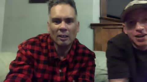 Snapshot of str8gaywannaplay chatting on November 23, 10:48 am Str8GayWannaPlay online show from November 23, 10:48 am