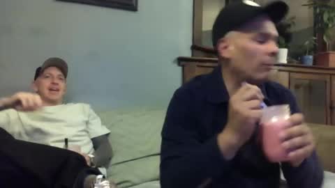 Snapshot of str8gaywannaplay chatting on November 28, 8:28 am Str8GayWannaPlay online show from November 28, 8:28 am