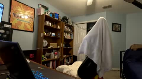 Snapshot of str8whiteboy21 chatting on December 5, 11:51 pm str8whiteboy21 online show from December 5, 11:51 pm