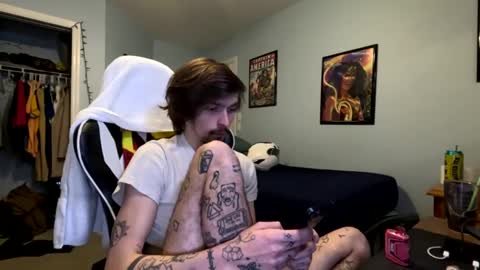 Snapshot of str8whiteboy21 chatting on December 12, 11:47 pm str8whiteboy21 online show from December 12, 11:47 pm