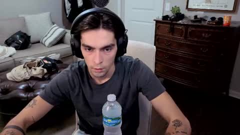 Snapshot of str8whiteboy21 chatting on July 18, 5:17 pm str8whiteboy21 online show from July 18, 5:17 pm